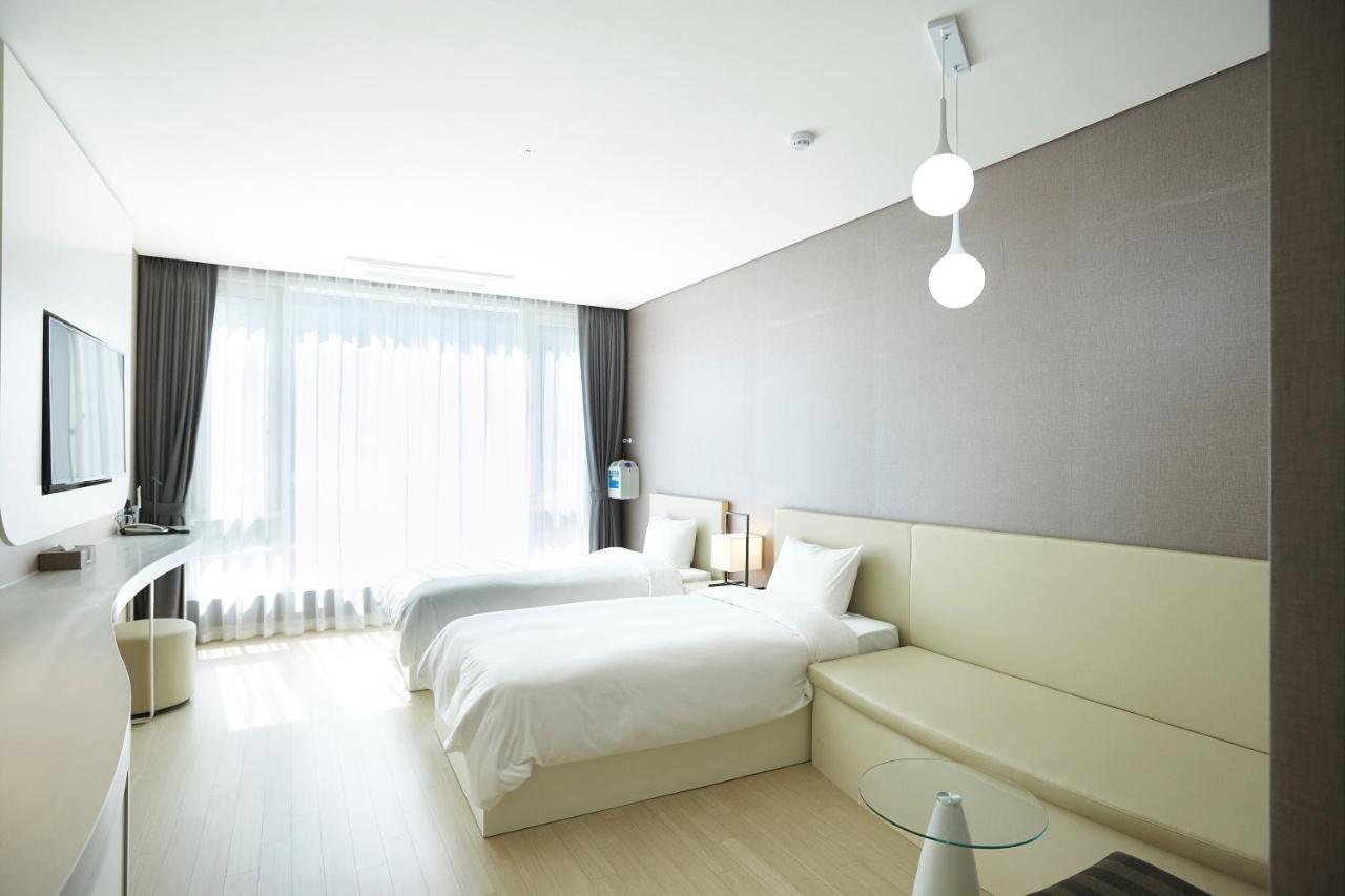 Pyeongchang The White Hotel Exteriér fotografie