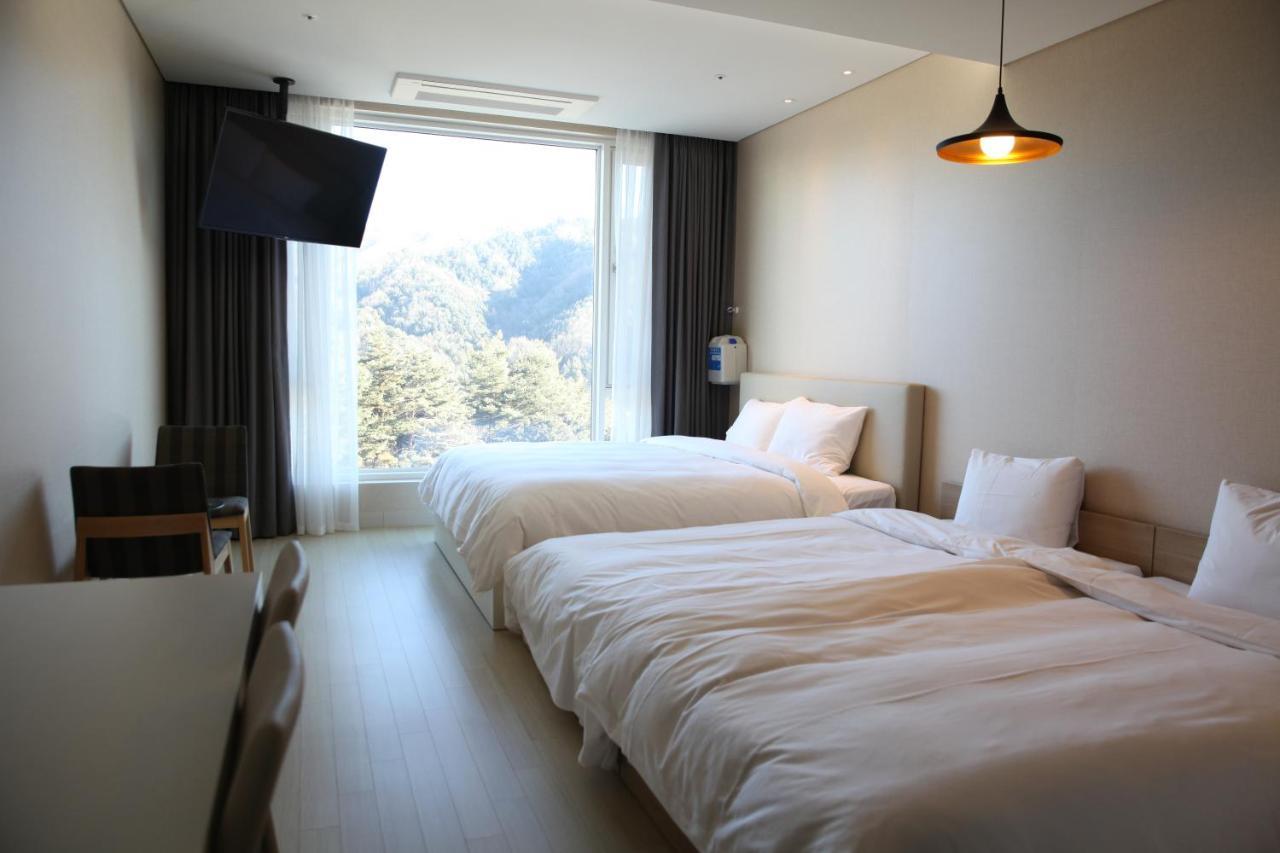 Pyeongchang The White Hotel Exteriér fotografie